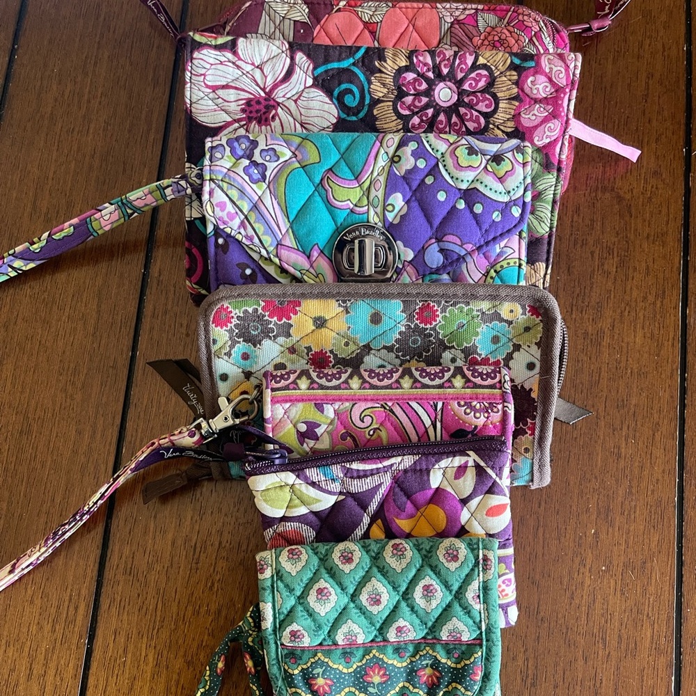 Vera Bradley wallet, clutches, cases, makeup cases and clutches 25+ pieces - Picture 4 of 5